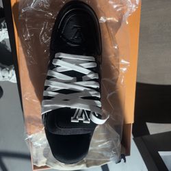 LV Shoes Trainer Black