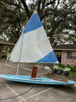 Sail boat