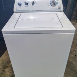 Very Clean! Whirlpool Heavy Duty Super Capacity Washing Machine!