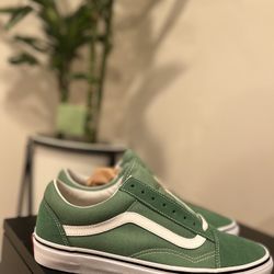 Old Skool Vans Size 9 Green