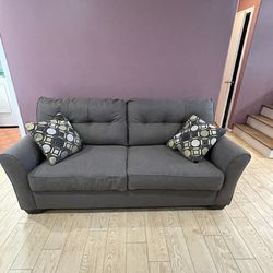 Tibbee Pull out Full Size sleeper sofa