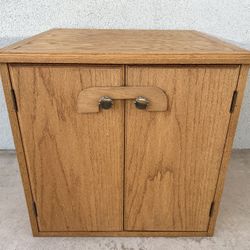 Oak Cabinet with Shelves 