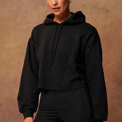 FABLETICS CROPPED SIZE SMALL HOODIE! EXCELLENT CONDITION,  NO FLAWS!