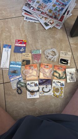 Los of crystals and beads