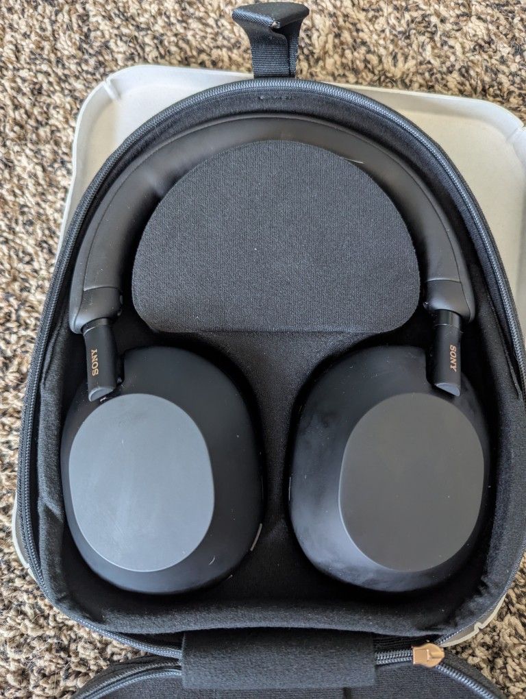 Sony WH-1000XM5 Bluetooth Headphones