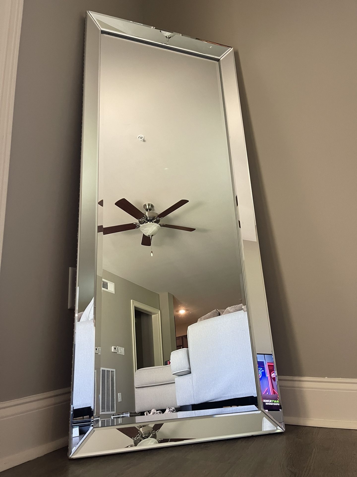 Silver Mirror for Sale in Tallahassee, FL OfferUp