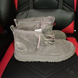 Ugg
