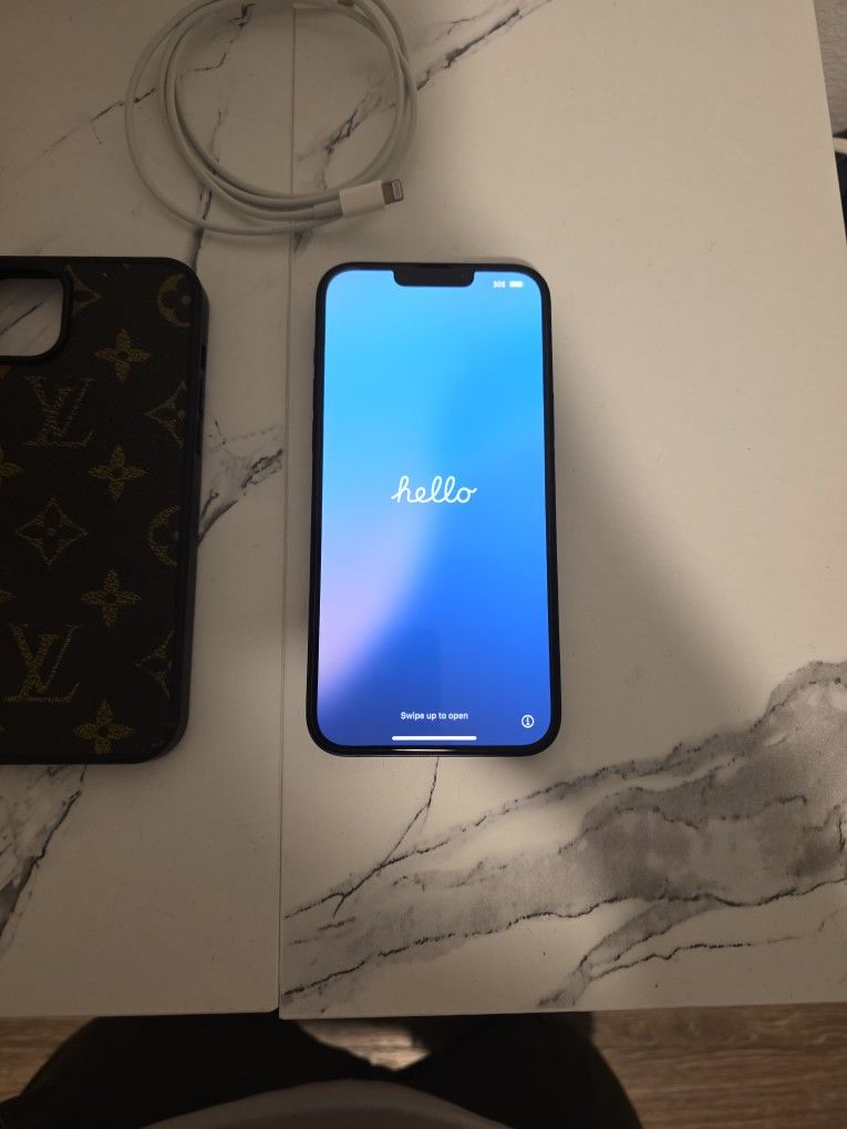 Iphone 14 Plus 128gb Charger & Case Included