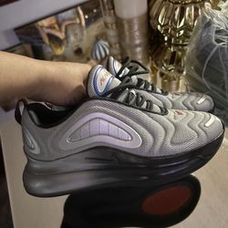 NIKE 720GS