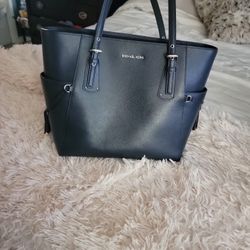 Michael Kors Purse 👛 