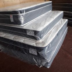 🙋I HAVE ALL SIZES AVAILABLE BRAND NEW🤷
👀👀 good quality and good special prices 👀👀
         ----TWIN ----FULL---- QUEEN--- KING----
MATTRESS AND 