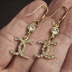 "NEW " CC Fish Hook Gold Plated Rhinestone Dangle Earrings- Case Included