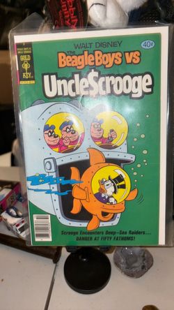 Walt Disney Beagle Boys vs Uncle Scrooge Comic