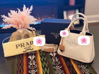 Women’s handbag