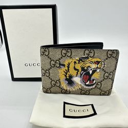 🐯Gucci Tiger Print Supreme Wallet🐯 For Only $350‼️
