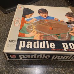 Milton Bradley Paddle Pool vintage 1970 game