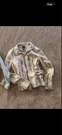 Womens / Teens  Jacket Size Small 20$