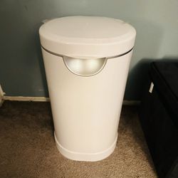 Infant Diaper Pail