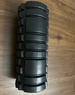 FOAM ROLLER FOR DEEP TISSUE MASSAGE