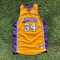 Vintage Shaq Jersey🔥 size Large in Kids for 65$‼️‼️