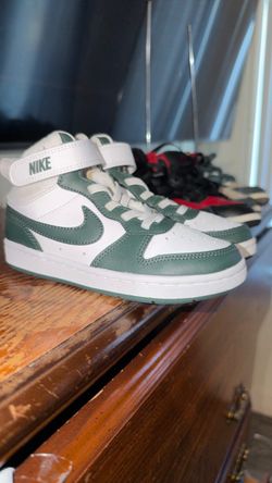 Kids shoes size 12C