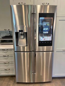 Samsung Family Hub 4-Door Flex Refrigerator
