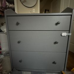 3 Drawer/Diaper Changing Table 