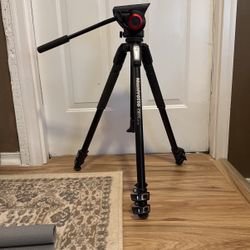 Manfrotto 190X 3-Section Aluminum Tripod with MVH500AH Fluid Video Head