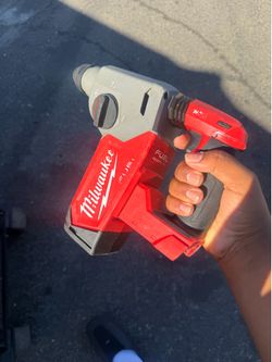 Milwaukee M18 FUEL 18V Lithium-Ion Brushless Cordless 1 in. SDS-Plus Rotary Hammer (Tool-Only