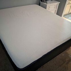 Cali King Nectar Memory Foam Mattress,frame Linen Sheets And Serta King Pillows