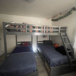 Bunk Bed 