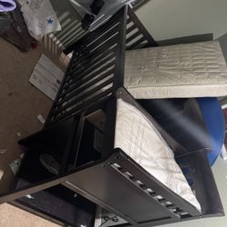 Crib With Changing Table 