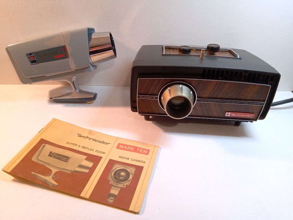 TECHNICOLOR Super 8 Reflex Zoom Mark 10 Movie Camera & Instant Film Loop Player