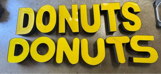 DONUT restaurant sign