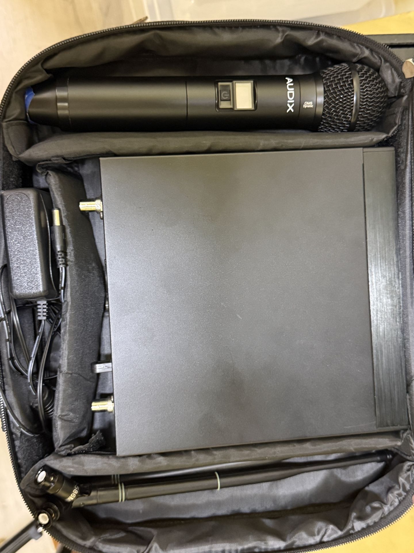Audix R41 Wireless Mic