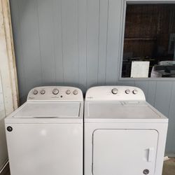 SET WASHER AND DRYER WHIRLPOOL GOOD CONDITION BOTH ELECTRIC LARGE CAPACITY HEAVY DUTY KING SIZE CAPACITY PLUS DELIVERY AVAILABLE WE DO REPAIRS 
