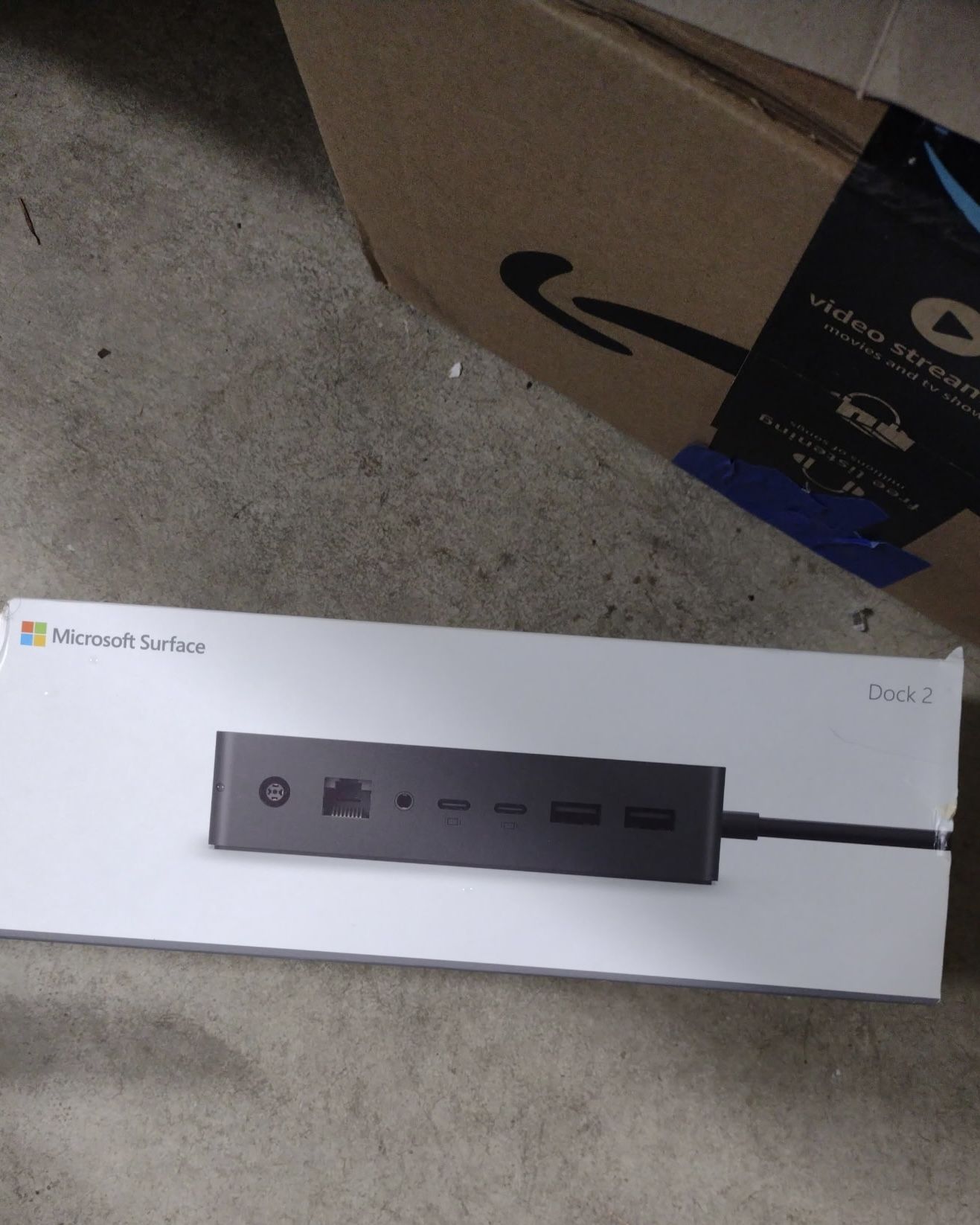 Microsoft Surface Dock2