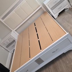 Juego De Cuarto En Venta.Ask For Price