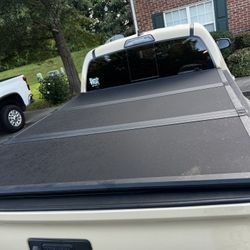 Trifold Bed Cover 