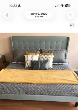 King Sized Platform Bed, (gray)