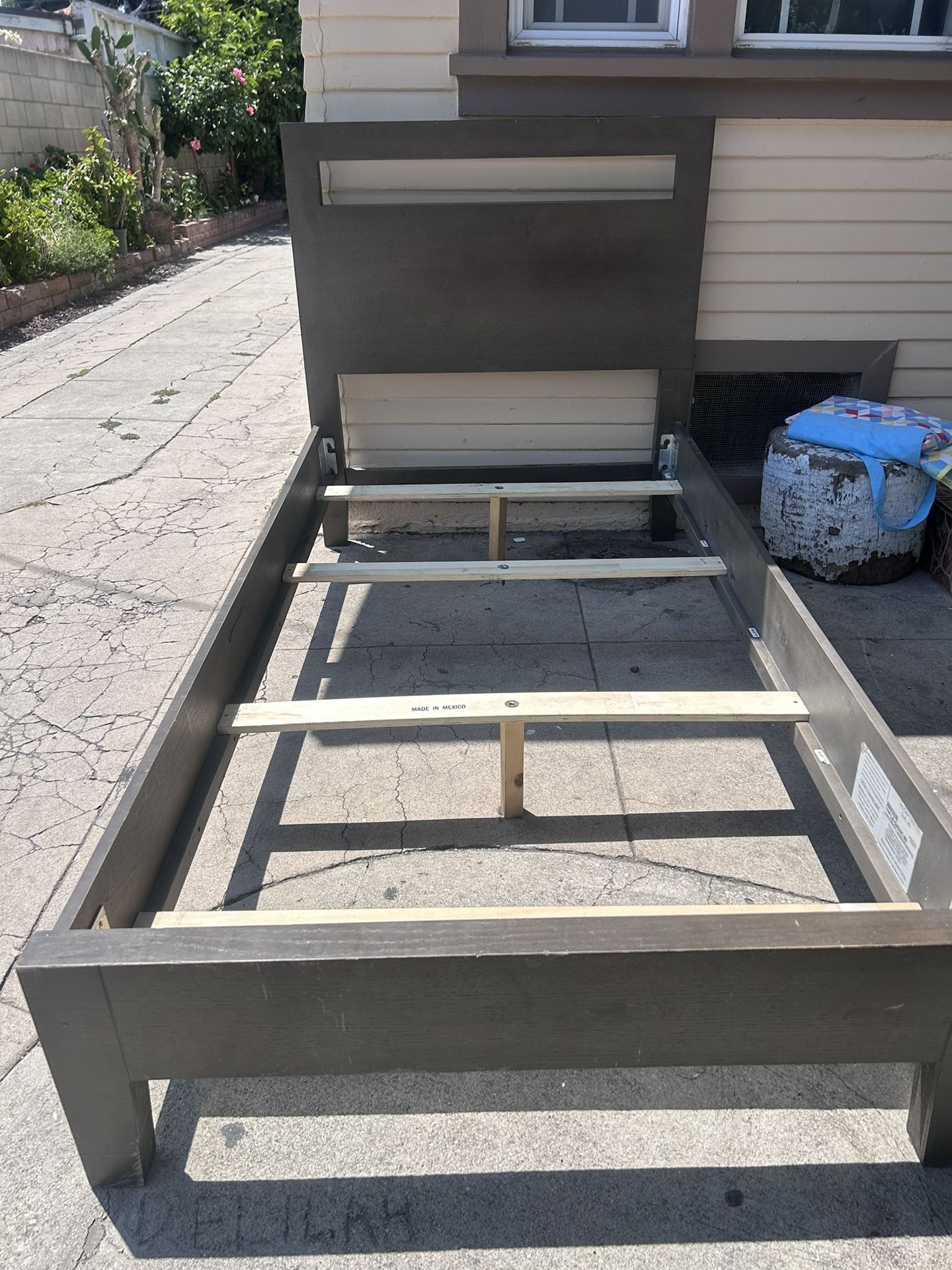 Bed Frame 