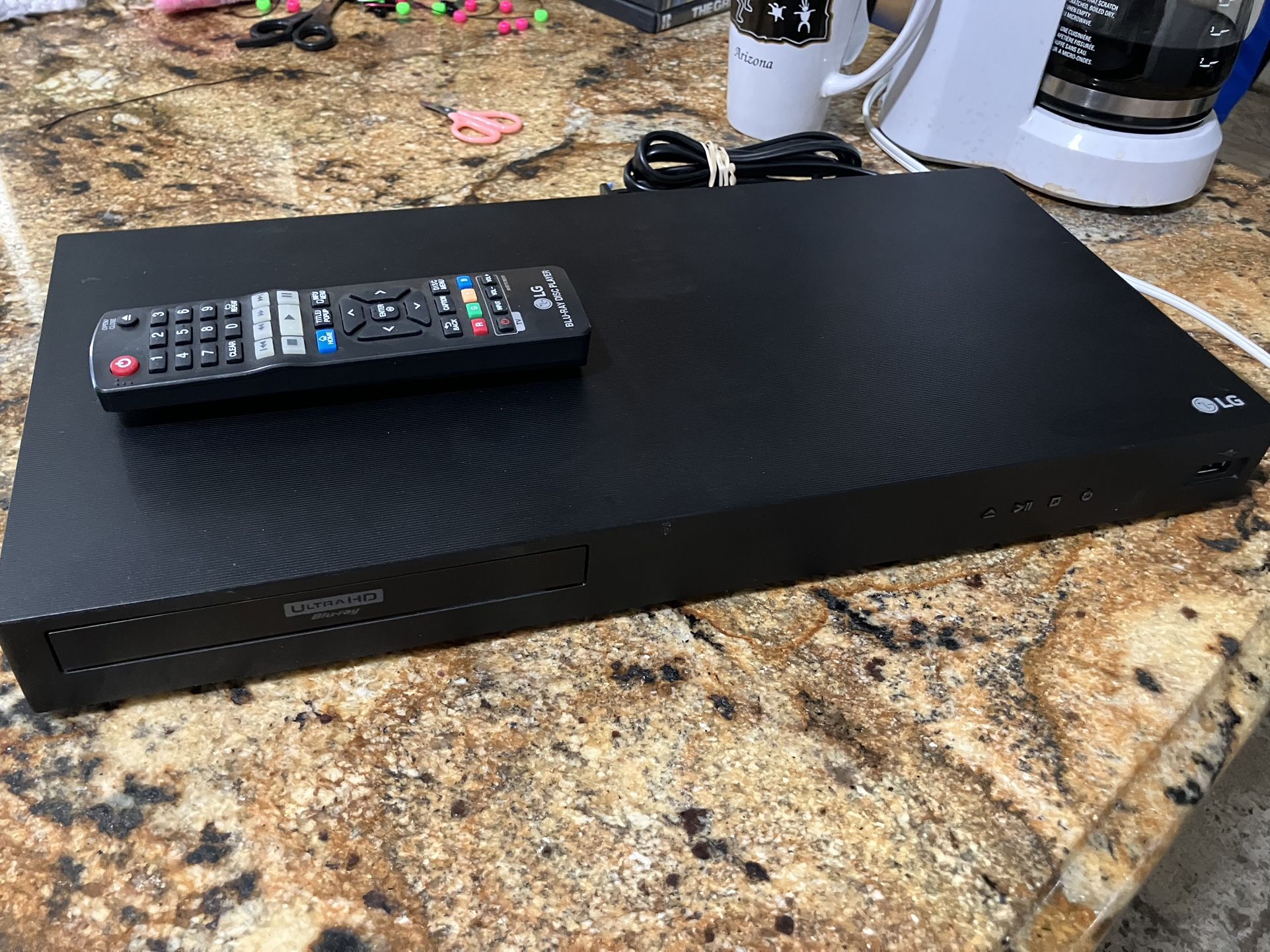 LG UBK90 4K UHD Blu-ray Disc Player with Dolby Vision - Black 