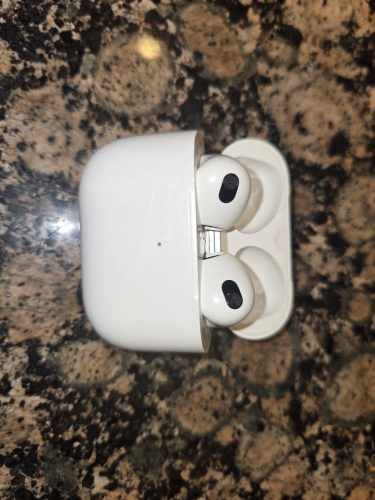 *Refurbished* Apple Airpods Gen 3