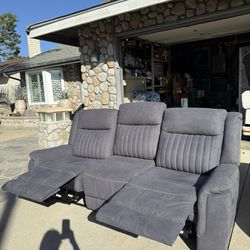 New Mor furniture Recliner sofa