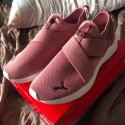 Puma Tennis Shoes New 8.50 /9