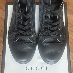 Women’s Size 7.5 Gucci Shoes