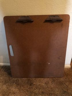Artist sketch board or drawing pad easel