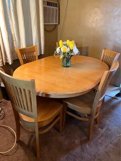 Wood Oval Dining Table with 6 Chairs