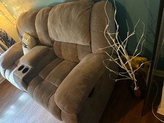 Love seat/Couch