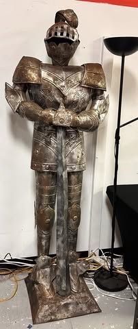 Life-Size Hand-Formed Sheet Metal Medieval Knight Armor Statue with Broadsword